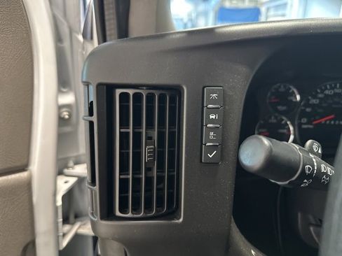 Used 2022 Chevrolet Express 2500 w/ Driver Convenience Package image 14