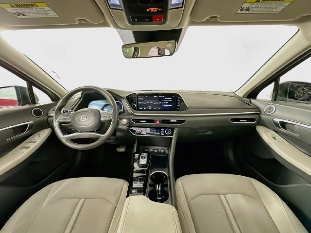Used 2023 Hyundai Sonata SEL w/ Convenience Package FWD image 3