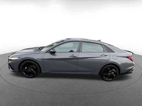 Used 2026 Hyundai Elantra Sport FWD image 9