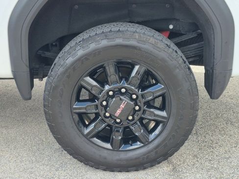 Used 2025 GMC Sierra 2500 AT4 w/ AT4 Premium Plus Package AWD/4WD image 23