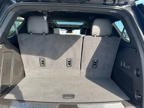 Used 2024 GMC Yukon Denali image 24