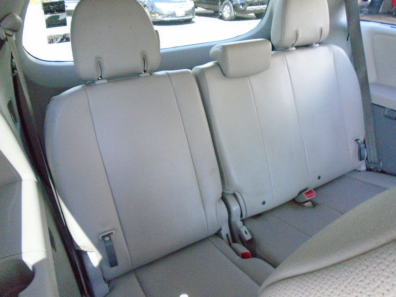 Used 2012 Toyota Sienna XLE AWD/4WD image 9