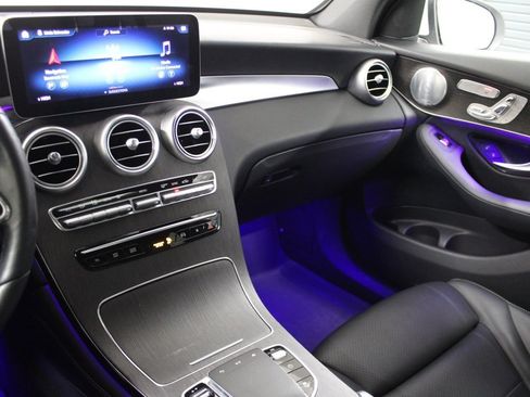 Certified 2020 Mercedes-Benz GLC 300 4MATIC image 23