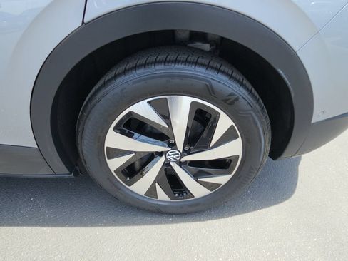 Used 2023 Volkswagen ID.4 Pro RWD image 34
