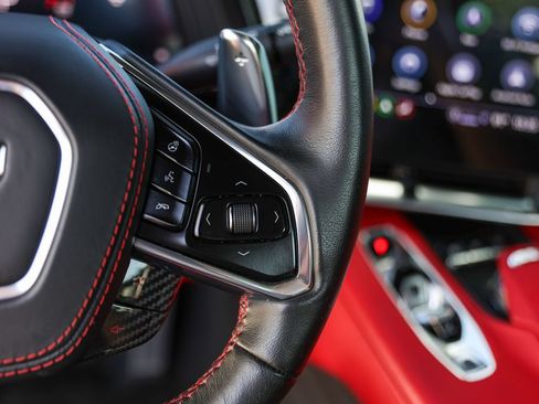 Used 2021 Chevrolet Corvette Stingray Premium Conv w/ Z51 Performance Package RWD image 11