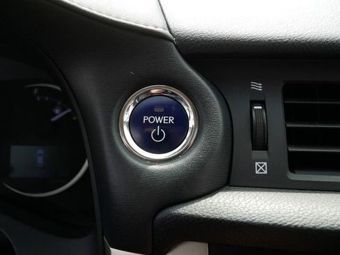 Used 2017 Lexus CT 200h w/ Seat Comfort Package FWD image 28