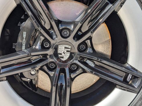 New 2025 Porsche Taycan 4S AWD/4WD image 19