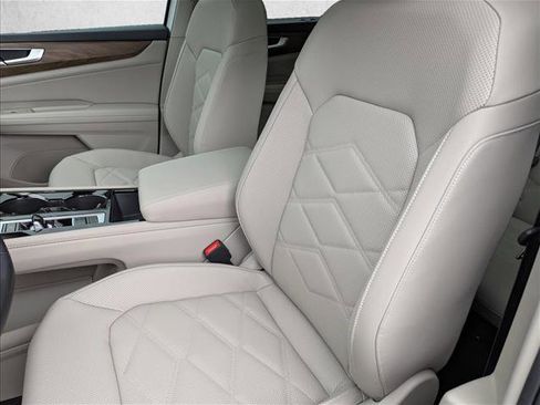 New 2026 Volkswagen Atlas SE image 23