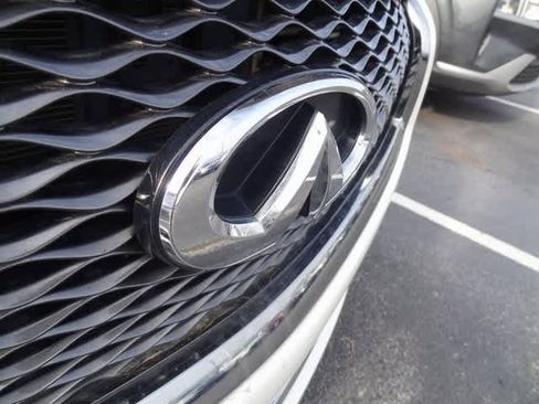 Used 2018 INFINITI Q70 L 3.7 image 17