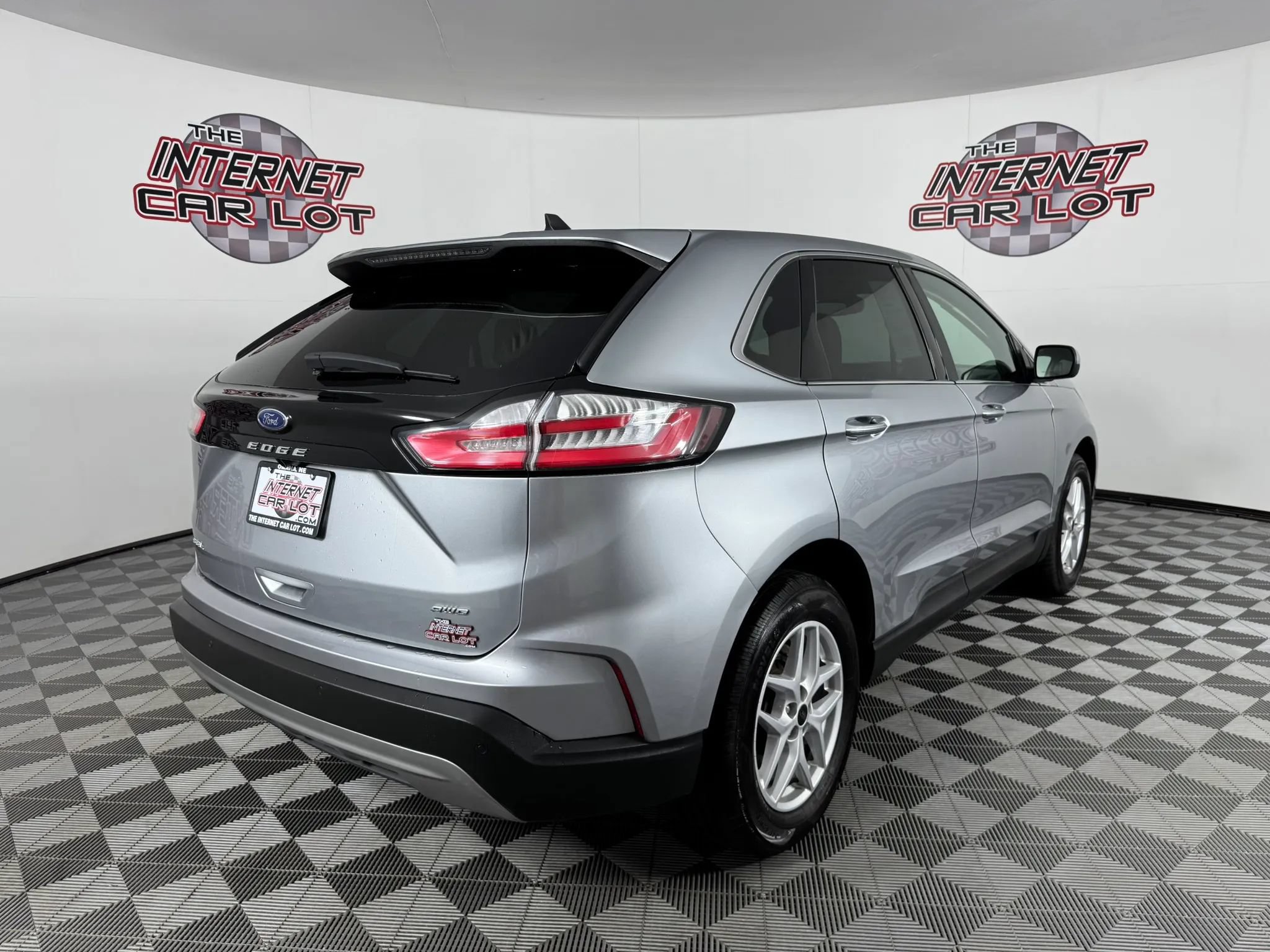 Used 2023 Ford Edge SEL AWD/4WD image 7