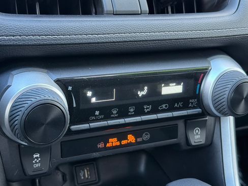 Certified 2025 Toyota RAV4 LE image 20