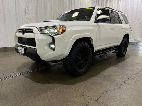 Certified 2023 Toyota 4Runner TRD Off-Road Premium w/ Moonroof Package AWD/4WD image 25