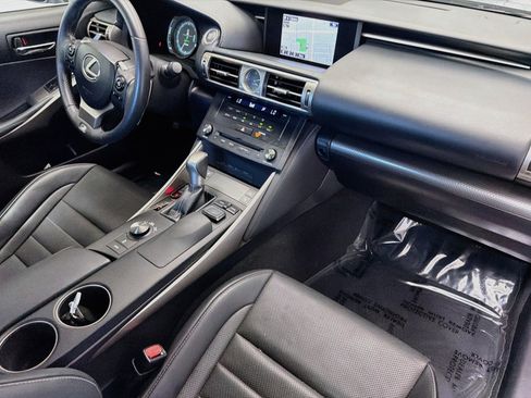 Used 2016 Lexus IS 200t w/ F Sport Package RWD image 12