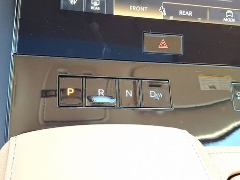 New 2026 INFINITI QX80 Luxe w/ Cargo Package image 12