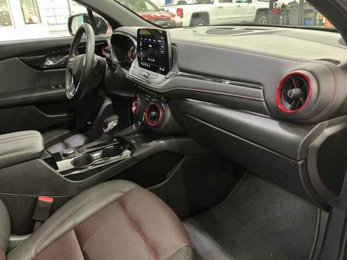 Used 2025 Chevrolet Blazer RS image 23