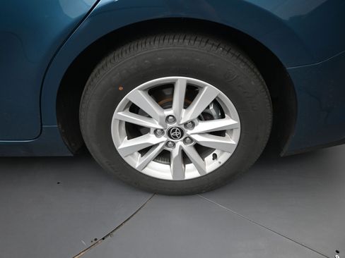 Certified 2025 Toyota Camry LE w/ Convenience Package image 20