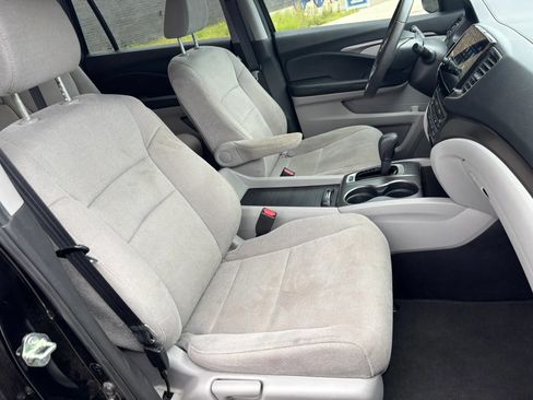 Used 2020 Honda Pilot EX image 23