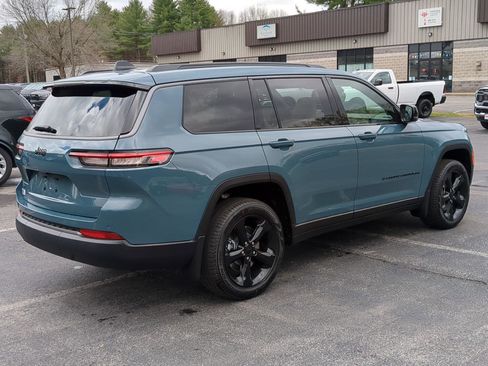 New 2026 Jeep Grand Cherokee L Limited w/ Limited Altitude Package AWD/4WD image 6