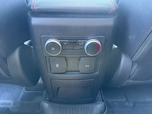 Used 2023 Ford Explorer ST-Line w/ Class IV Trailer Tow Package AWD/4WD image 36