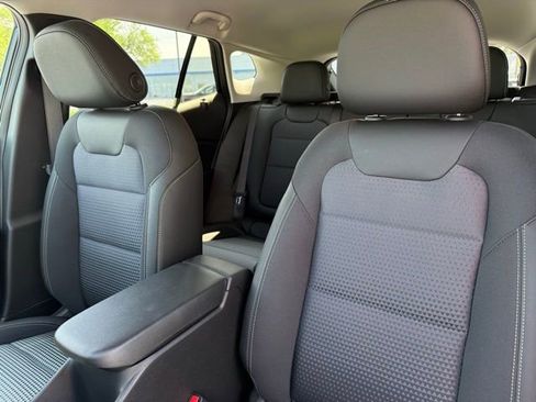 New 2025 Chevrolet Trax LT w/ Driver Confidence Package FWD image 20