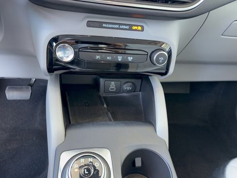 Certified 2025 Ford Escape SE w/ PHEV Premium Package FWD image 21