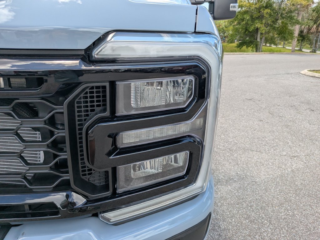 New 2026 Ford F250 Lariat w/ Black Appearance Package AWD/4WD image 10