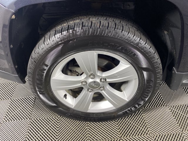 Used 2014 Jeep Compass Latitude AWD/4WD image 10