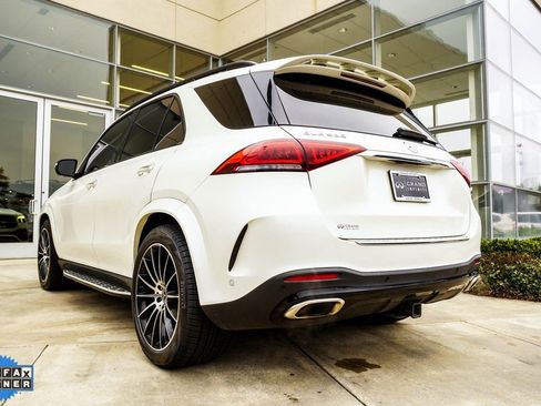 Used 2022 Mercedes-Benz GLE 580 4MATIC w/ Night Package image 10