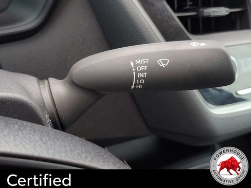 Used 2025 Toyota Corolla LE FWD image 30