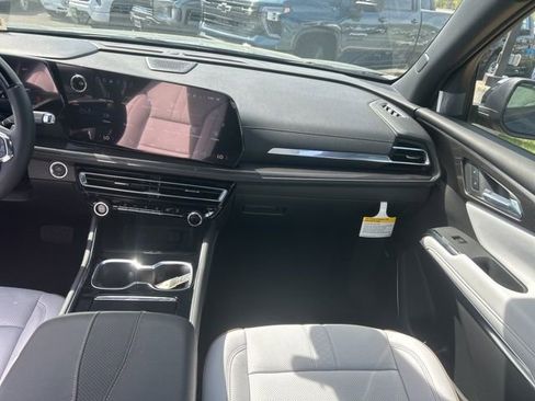New 2026 Chevrolet Traverse High Country AWD/4WD image 25