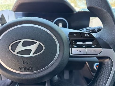 Certified 2024 Hyundai Elantra SEL FWD image 34