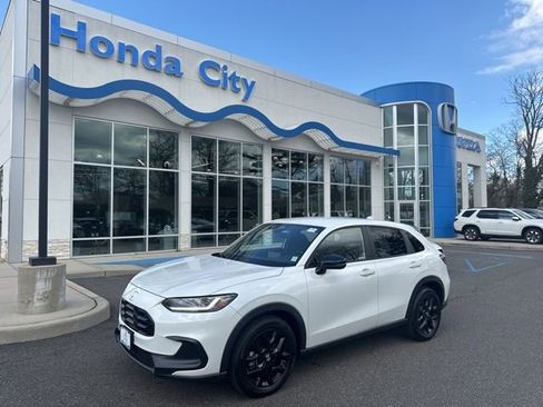 Used 2023 Honda HR-V Sport image 2