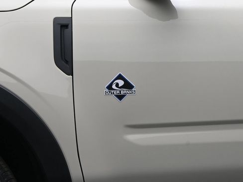 New 2025 Ford Bronco Sport Outer Banks w/ Outer Banks Tech Package+ AWD/4WD image 20