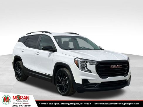 Used 2023 GMC Terrain SLE w/ Elevation Edition FWD image 7