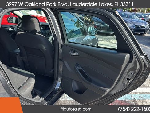 Used 2018 Ford Focus SE image 34
