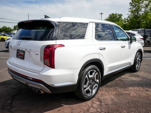 Used 2023 Hyundai Palisade Limited w/ Cargo Package AWD/4WD image 6