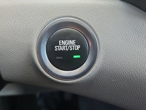 Used 2024 GMC Terrain SLT AWD/4WD image 34
