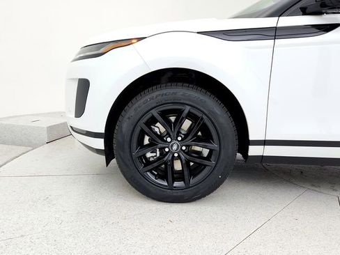 New 2025 Land Rover Range Rover Evoque S image 17
