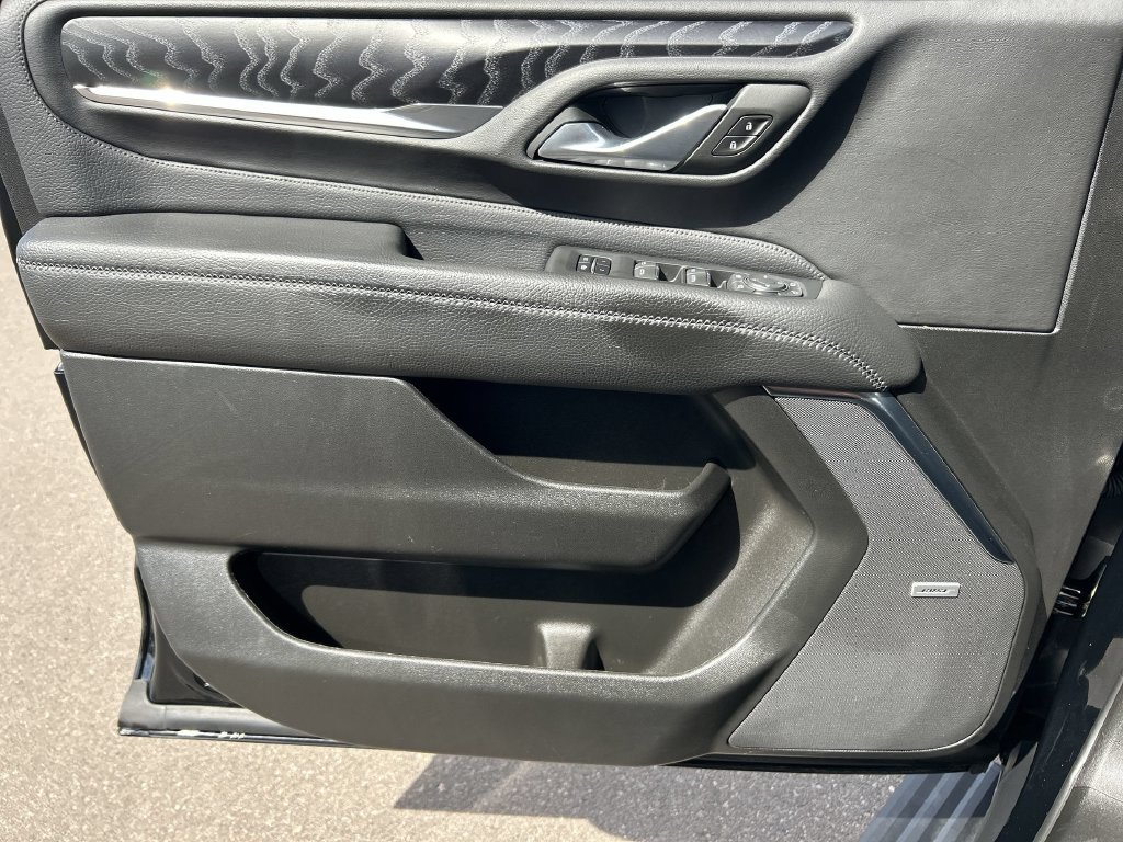 Used 2023 GMC Yukon XL Denali w/ LPO, Floor Liner Package AWD/4WD image 23