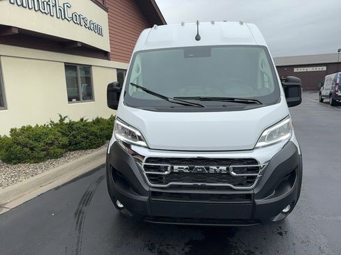 New 2026 RAM ProMaster 2500 w/ Quick Order Package 22G SLT image 3