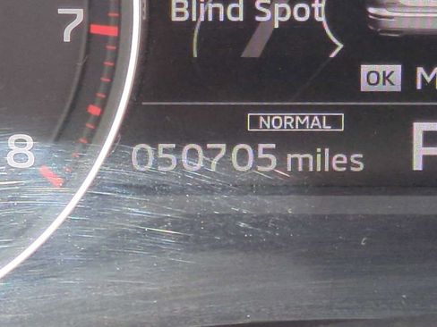 Used 2023 Mitsubishi Outlander SE FWD image 12