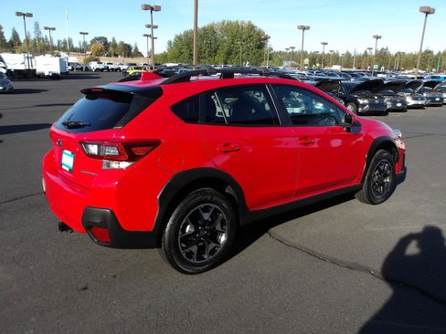 Used 2020 Subaru Crosstrek 2.0i Premium w/ Moonroof Package 2 AWD/4WD image 5