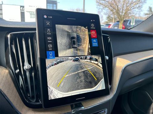 New 2026 Volvo XC60 B5 Plus w/ Protection Package Premier image 17