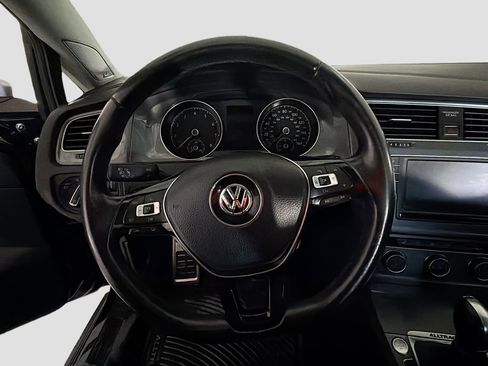 Used 2017 Volkswagen Golf Alltrack SE image 11