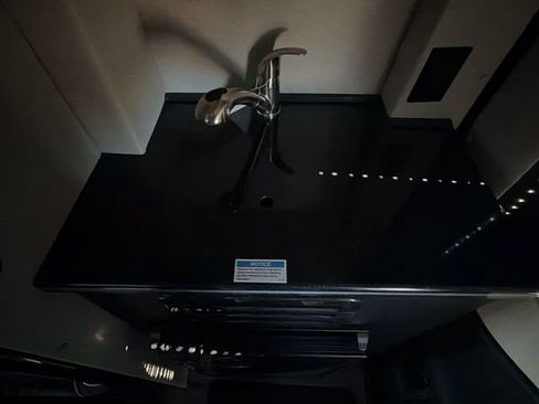 Used 2024 Mercedes-Benz Sprinter 3500 image 21