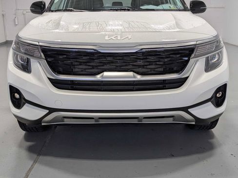 Certified 2023 Kia Seltos S AWD/4WD image 2