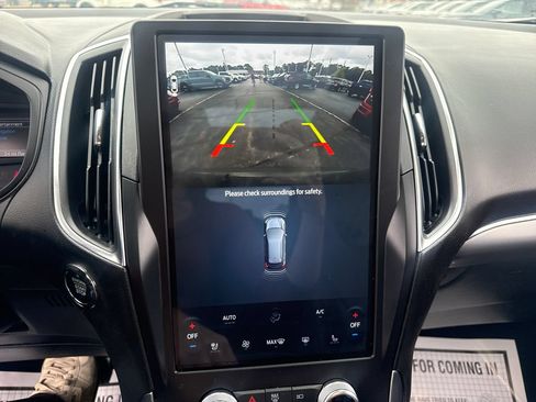 Used 2024 Ford Edge Titanium w/ Equipment Group 301A AWD/4WD image 34