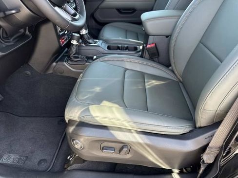 New 2026 Jeep Gladiator Mojave image 19