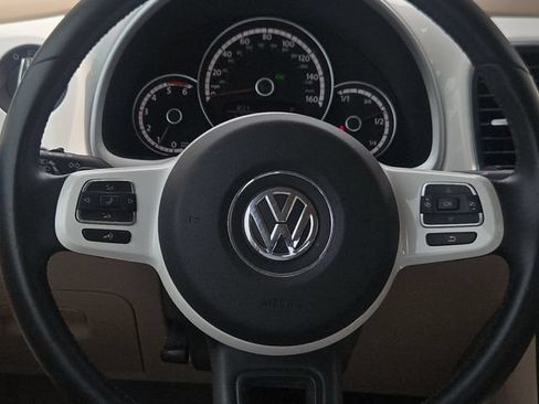 Used 2014 Volkswagen Beetle TDI FWD image 25