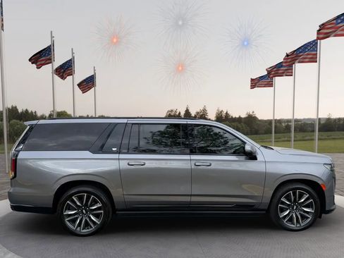 Used 2021 Cadillac Escalade ESV Sport w/ Driver Assist Tech Package image 8